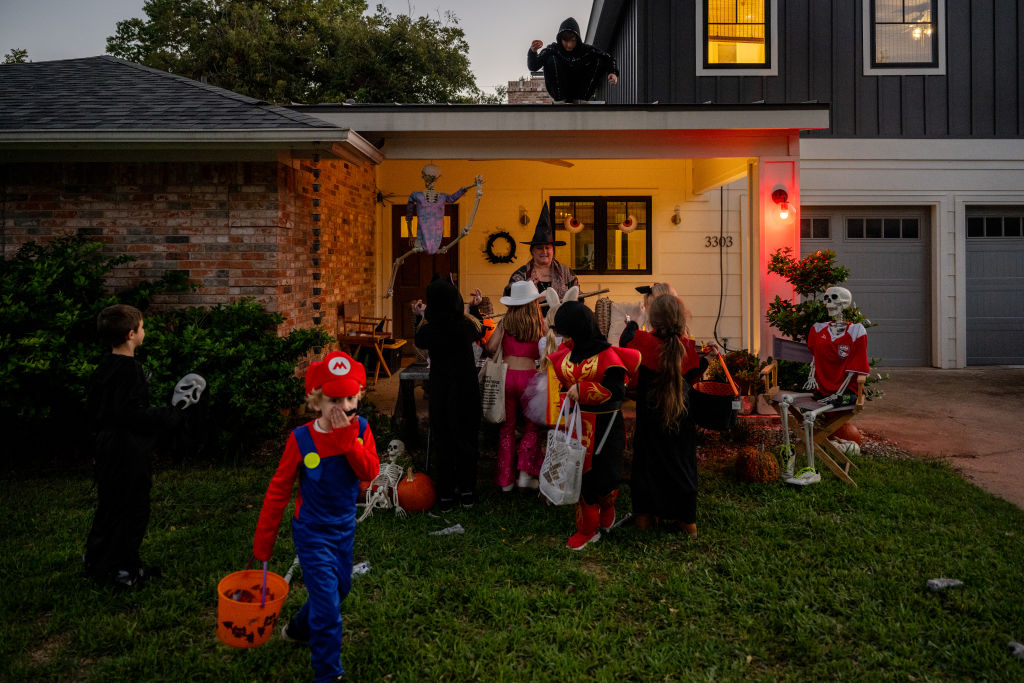 Halloween curfews 2026: When NYC-area kids need to be home this weekend — Garden City Community news