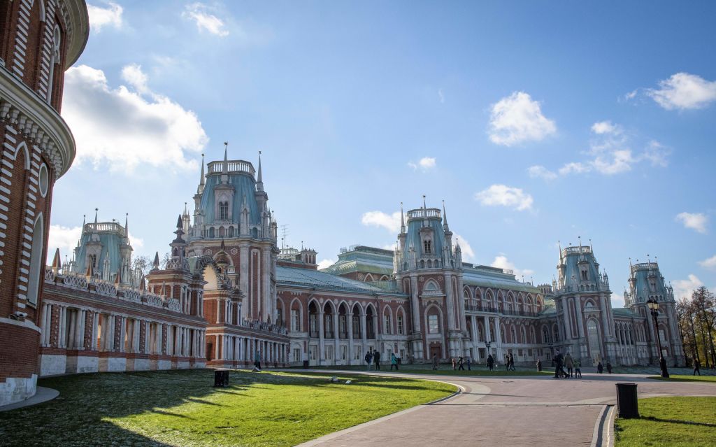 US Embassy warns of credible 'mass casualty' threat at popular Moscow tourist attraction — Garden City Arts news